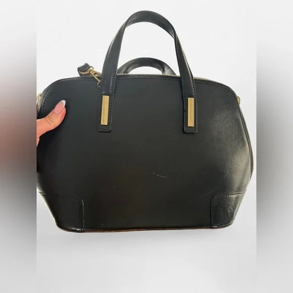 Vera Pelle Black 100% leather cross body bag with gold hardware and zip closure - Picture 5 of 8